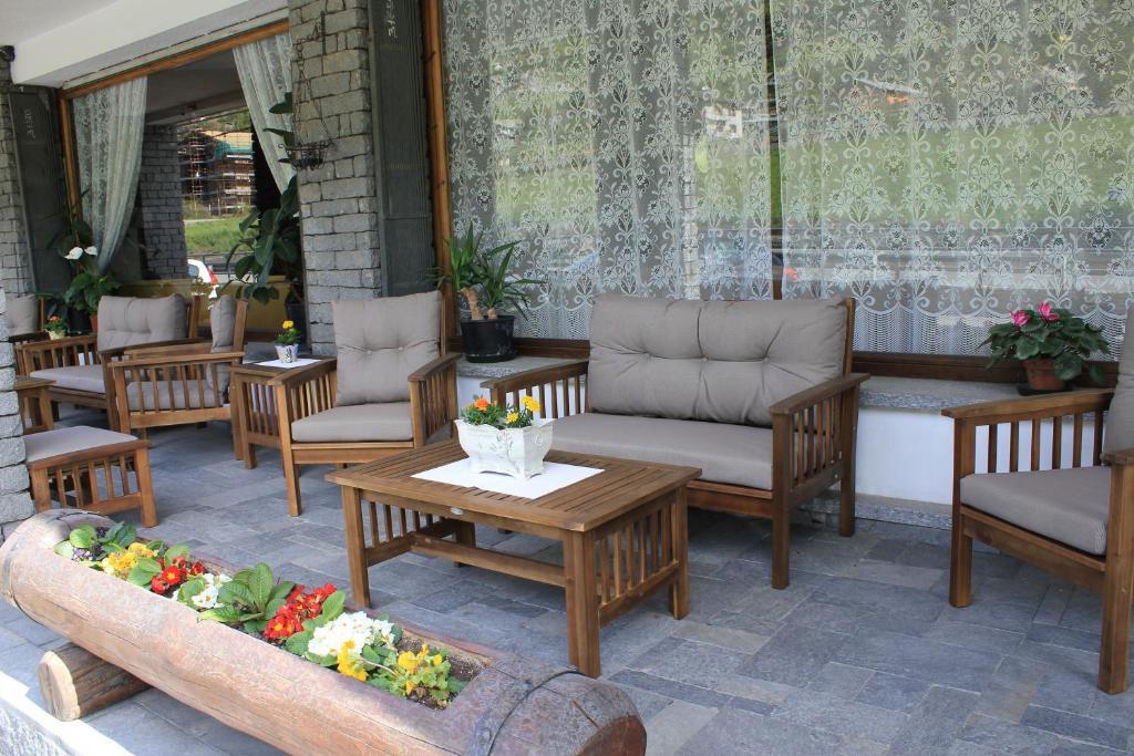Hotel Sarre Luaran gambar